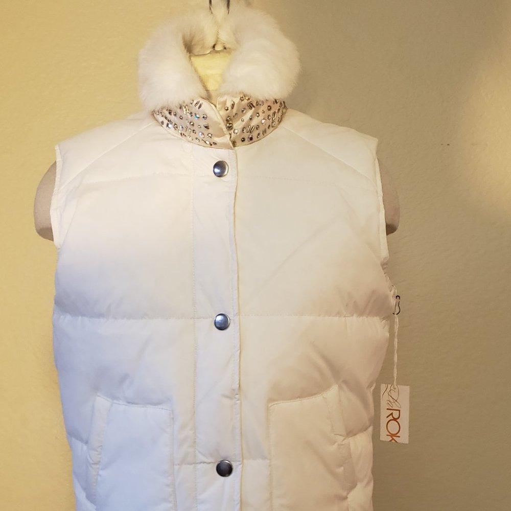 LaRok~White Puffer Vest With Rhinestone & Fur Collar